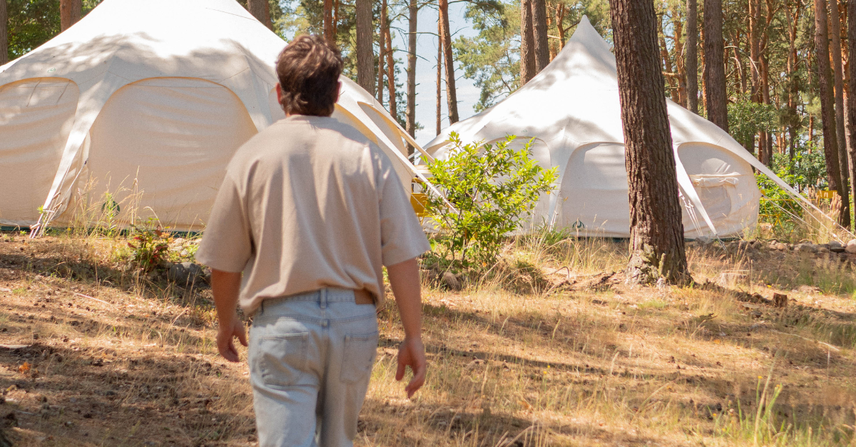 Mitarbeiterbindung im Campingbetrieb: Warum eure besten Saisonkräfte nicht wiederkommen