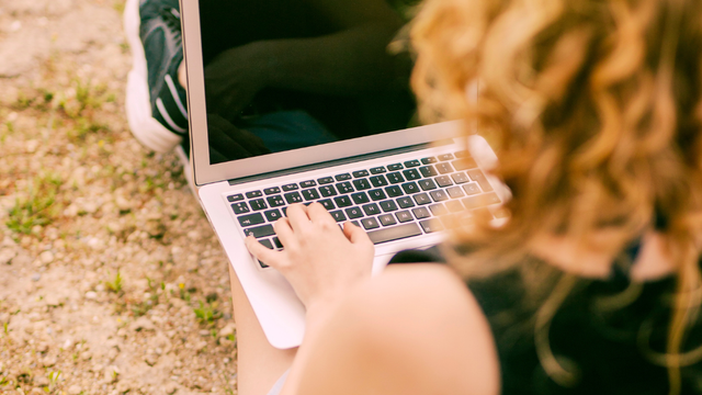 Campingplatz-Mitarbeiter online finden: So gelingt es